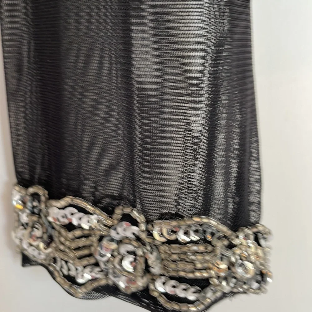 I.N.C. Women's Blouse Sequines Black NWT Size Medium ( would fit a small). - Picture 6 of 8